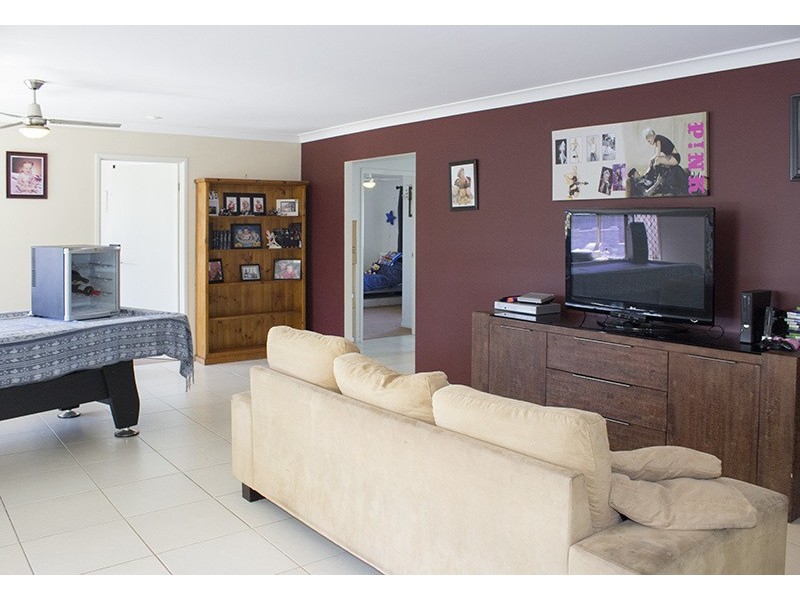 5 Creekside Crescent, Jimboomba QLD 4280