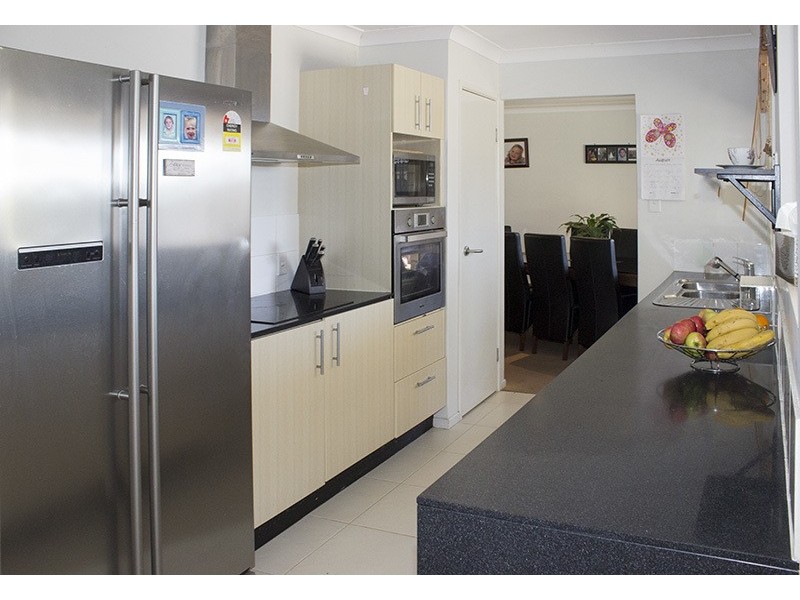 5 Creekside Crescent, Jimboomba QLD 4280