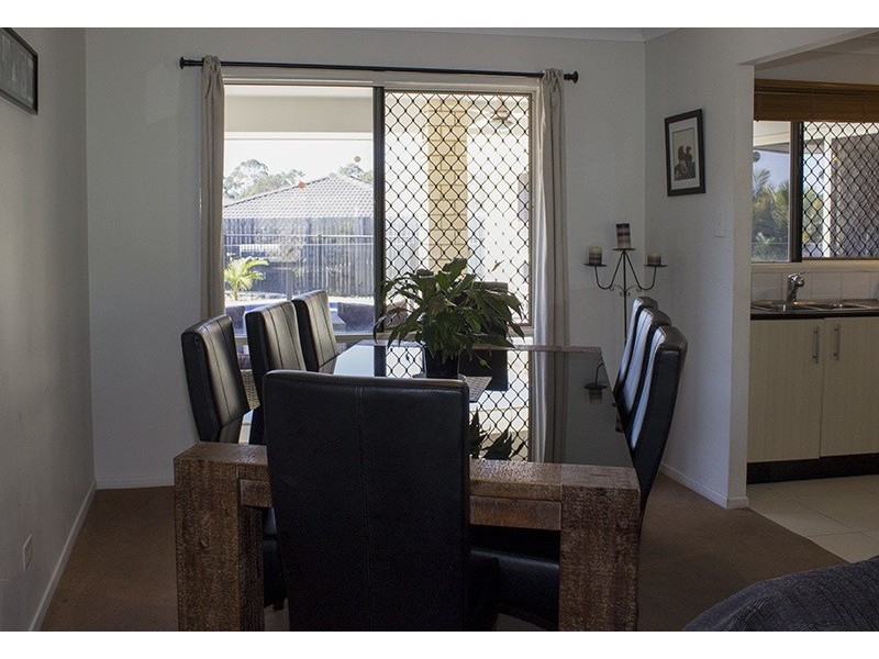 5 Creekside Crescent, Jimboomba QLD 4280
