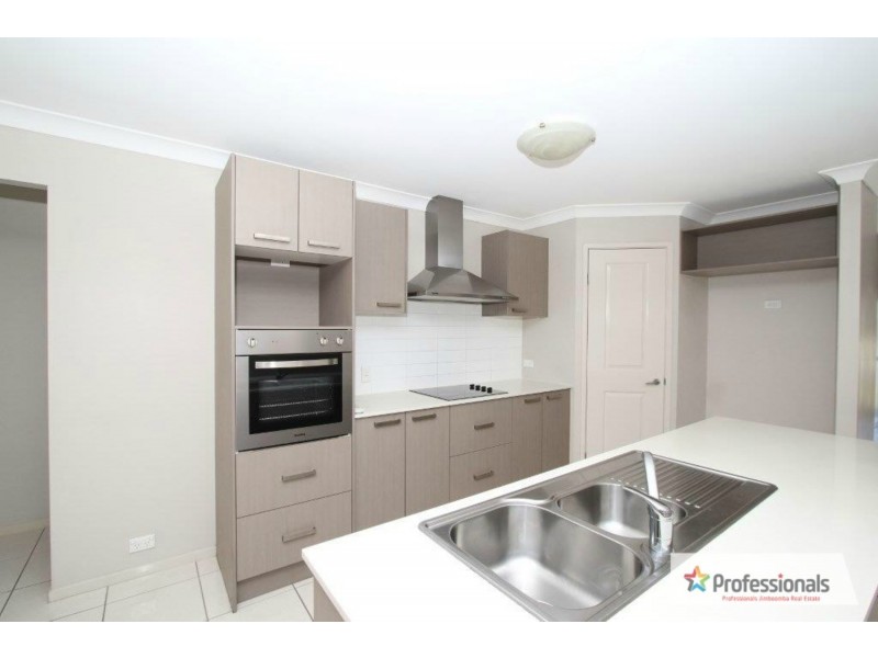 8 Sunrise Place, Jimboomba QLD 4280