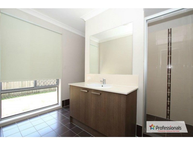 8 Sunrise Place, Jimboomba QLD 4280