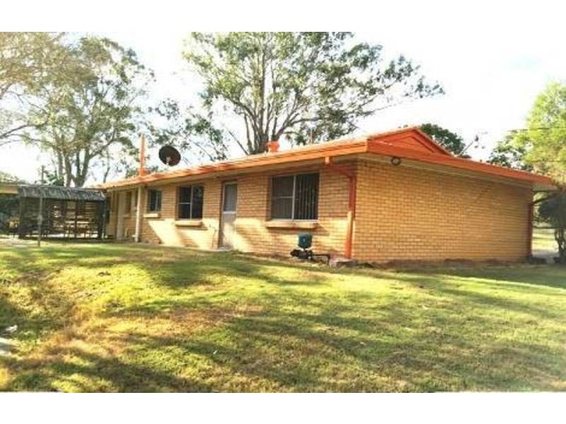 42-44 Beryl Parade, North Maclean QLD 4280