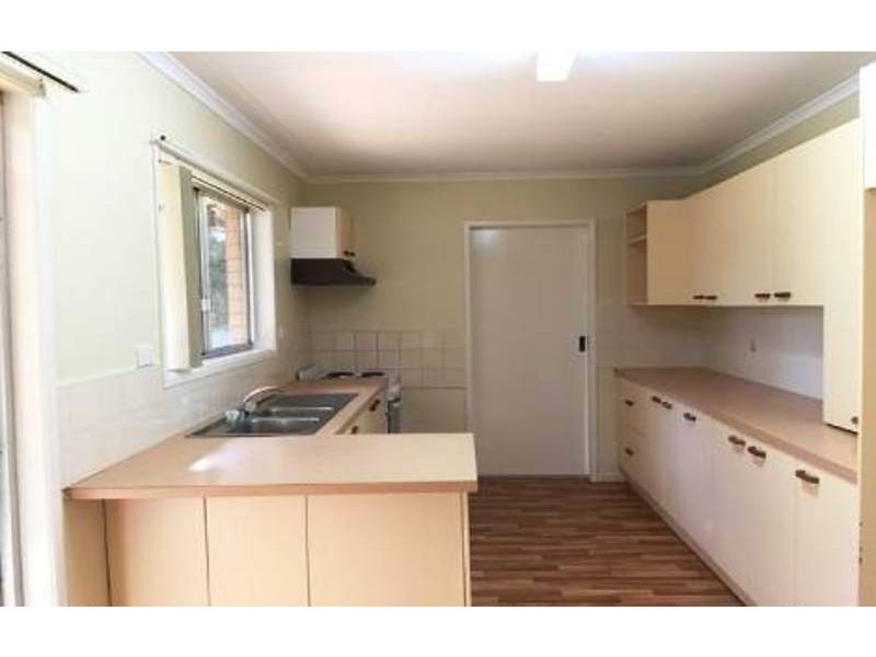 42-44 Beryl Parade, North Maclean QLD 4280