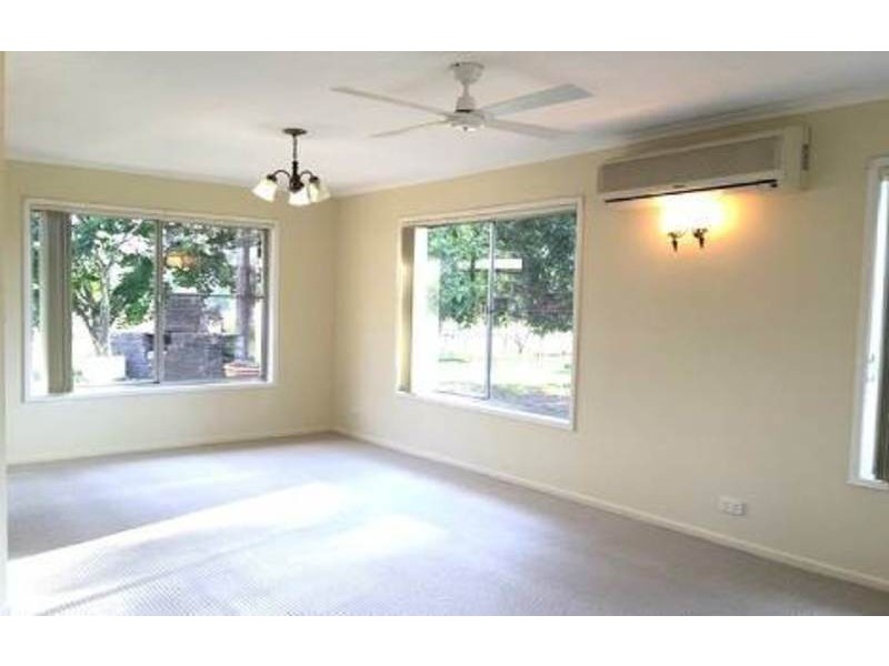 42-44 Beryl Parade, North Maclean QLD 4280