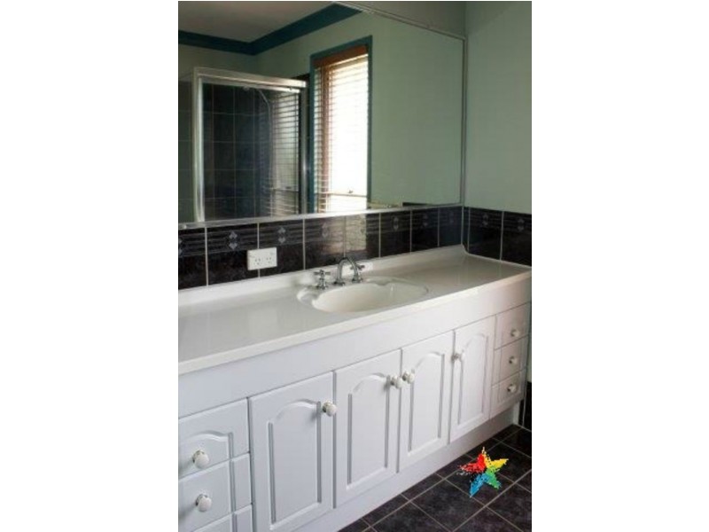 13 Pale Oak Court, Jimboomba QLD 4280