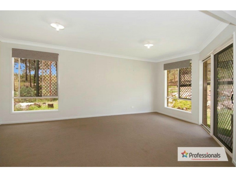 27-31 Foxtail Court, Woodhill QLD 4285