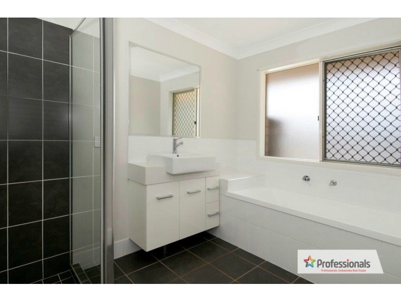 27-31 Foxtail Court, Woodhill QLD 4285