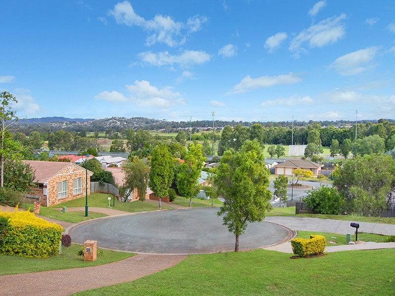 10 Kabut Court, Tanah Merah QLD 4128