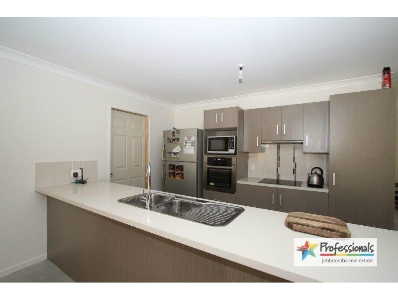 129 Carrigan Way, Gleneagle QLD 4285