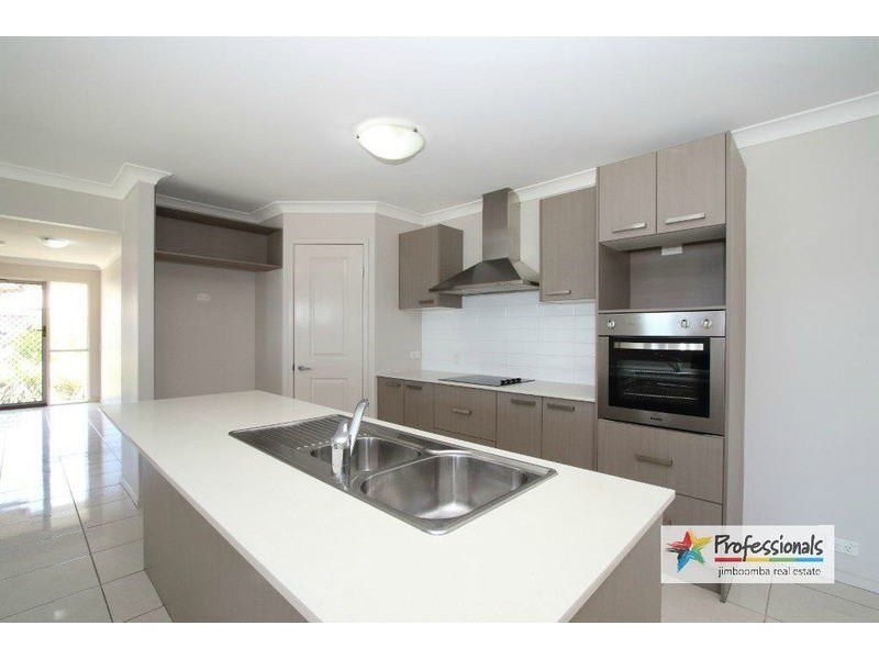 28 Creekside Crescent, Jimboomba QLD 4280