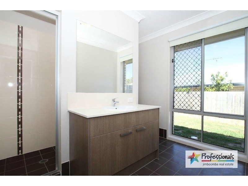 28 Creekside Crescent, Jimboomba QLD 4280