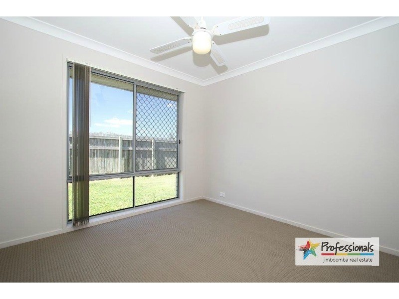 28 Creekside Crescent, Jimboomba QLD 4280