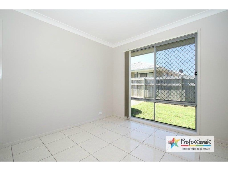 28 Creekside Crescent, Jimboomba QLD 4280