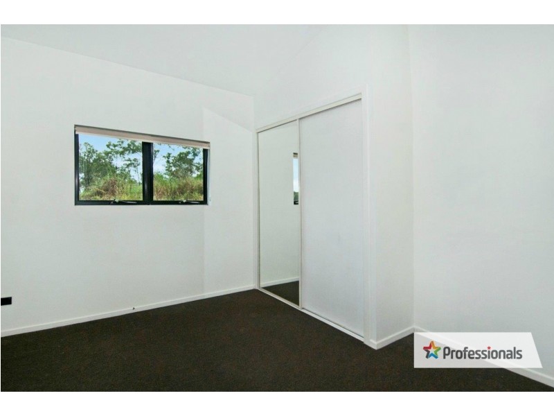 226 Bamboo Drive, Woodhill QLD 4285