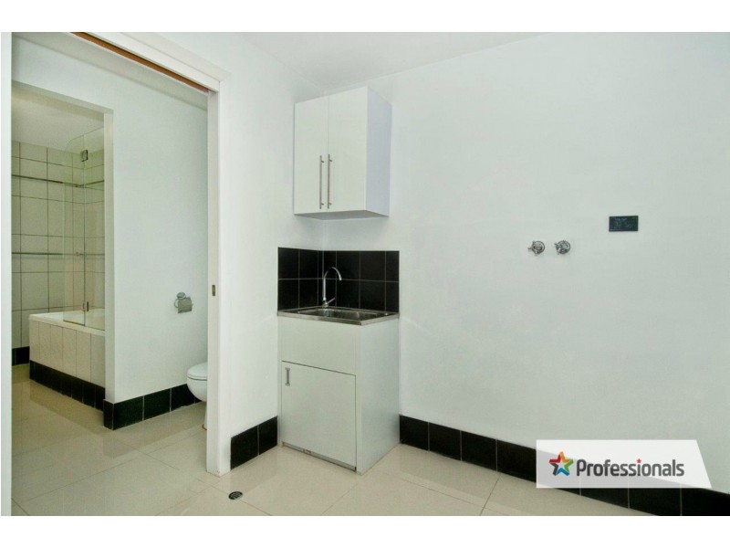 226 Bamboo Drive, Woodhill QLD 4285