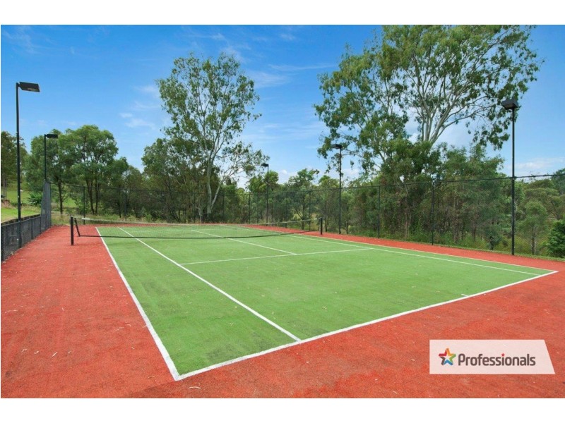 226 Bamboo Drive, Woodhill QLD 4285