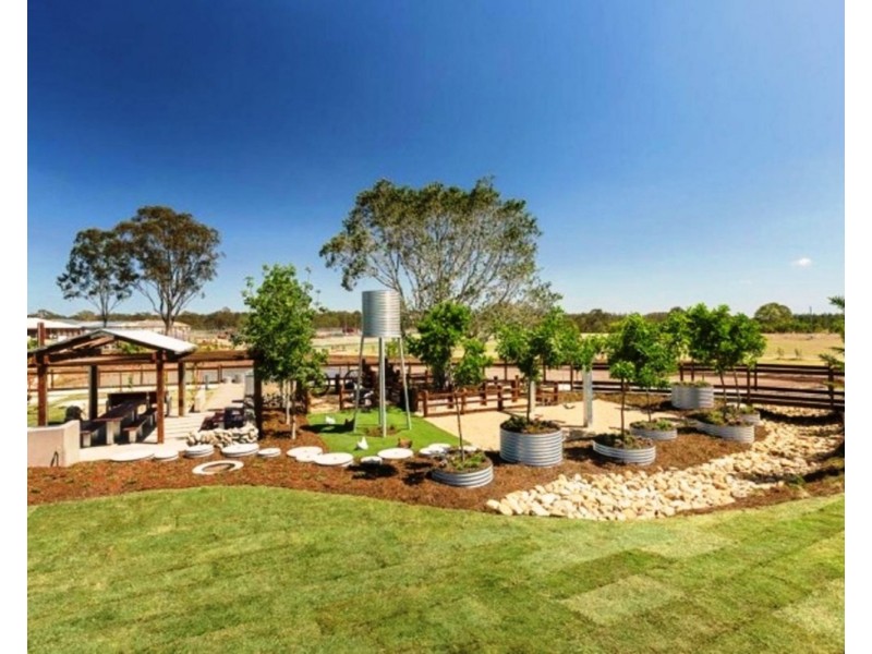 28 Coralina Crescent, Logan Reserve QLD 4133