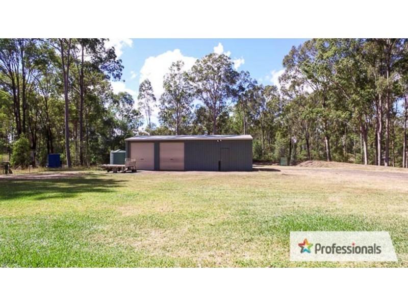 129 Bamboo Drive, Cedar Vale QLD 4285