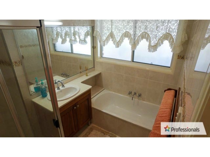 129 Bamboo Drive, Cedar Vale QLD 4285