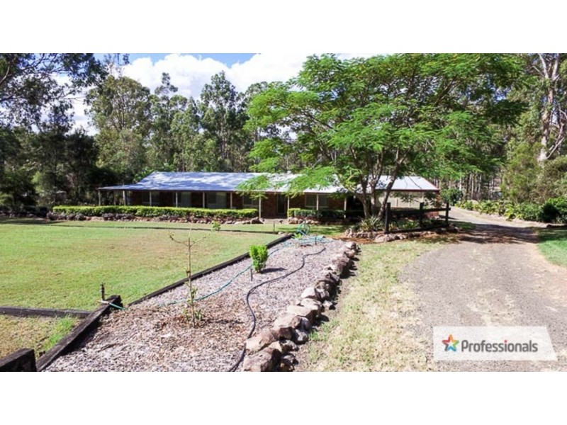 129 Bamboo Drive, Cedar Vale QLD 4285