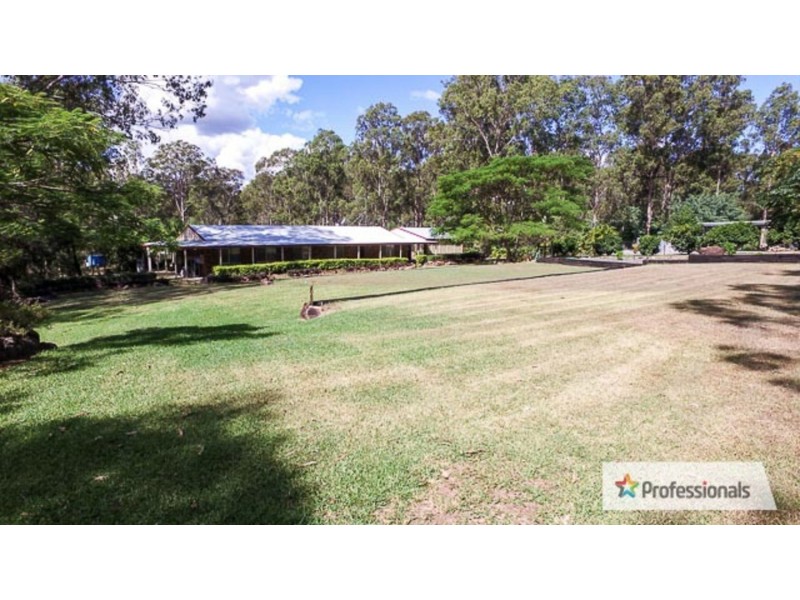129 Bamboo Drive, Cedar Vale QLD 4285