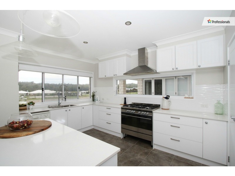 34 Ooah Circuit, Buccan QLD 4207