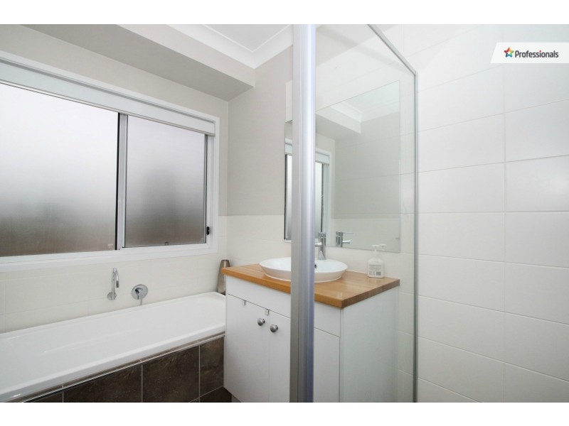 34 Ooah Circuit, Buccan QLD 4207