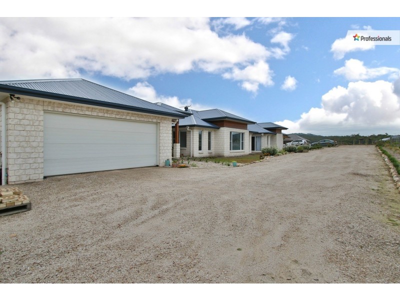 34 Ooah Circuit, Buccan QLD 4207