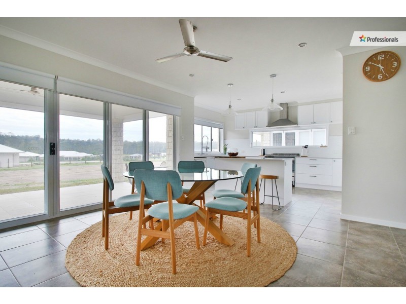 34 Ooah Circuit, Buccan QLD 4207
