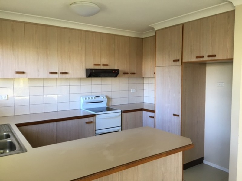 2/17 Buchanan Street, Beaudesert QLD 4285