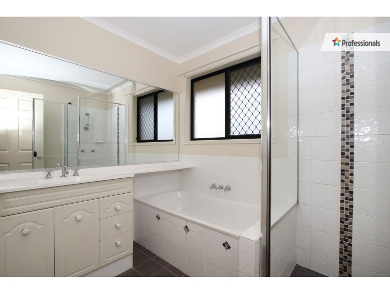 128 Red Cedar Crescent, Jimboomba QLD 4280