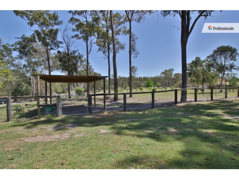 69 Hinchcliffe Road, Logan Village QLD 4207
