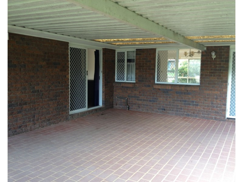 121 Emerald Drive, Regents Park QLD 4118