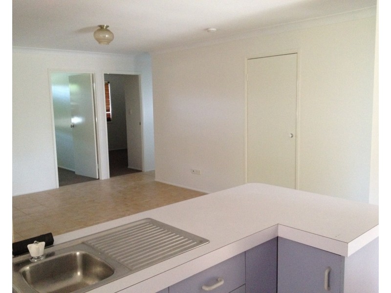 121 Emerald Drive, Regents Park QLD 4118