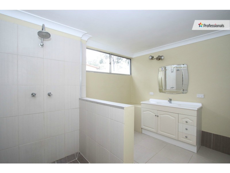 77 Tamborine Street, Jimboomba QLD 4280