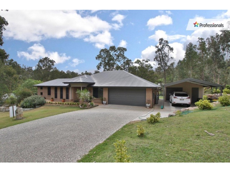 285 Bamboo Drive, Woodhill QLD 4285