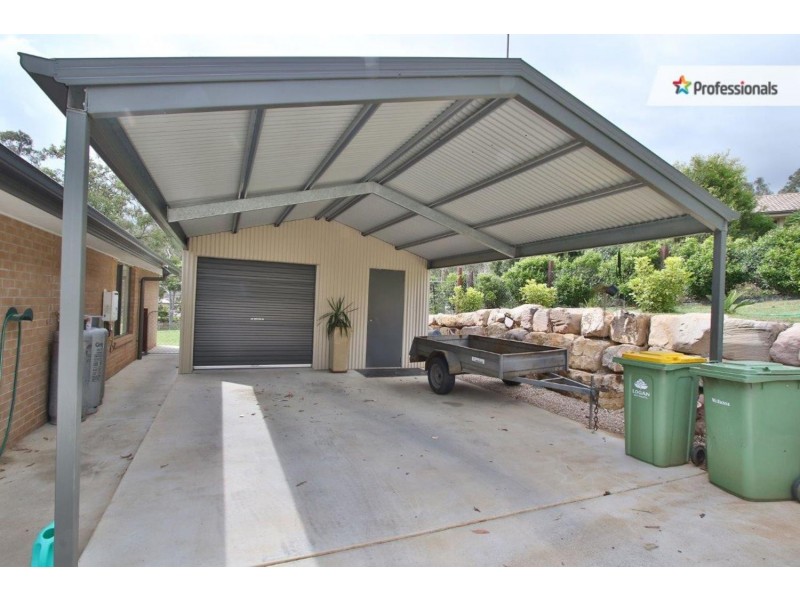 285 Bamboo Drive, Woodhill QLD 4285