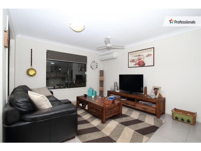 285 Bamboo Drive, Woodhill QLD 4285