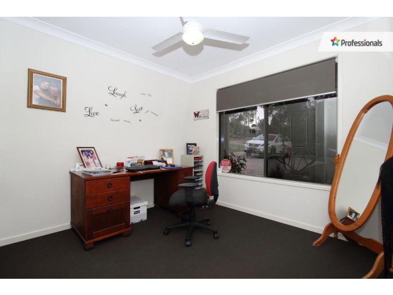 285 Bamboo Drive, Woodhill QLD 4285