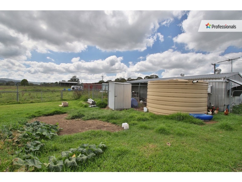 37 Thermal Road, Gleneagle QLD 4285