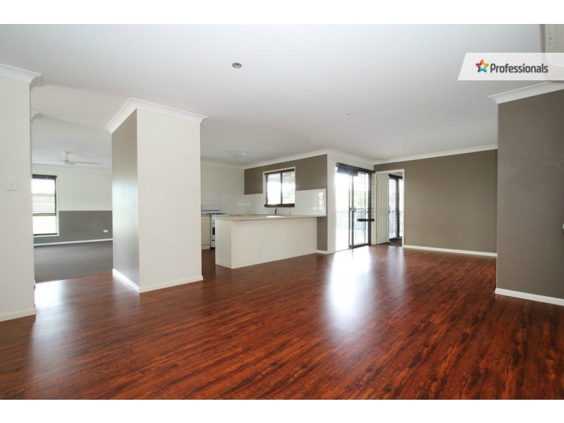 11 Spring Street, Jimboomba QLD 4280