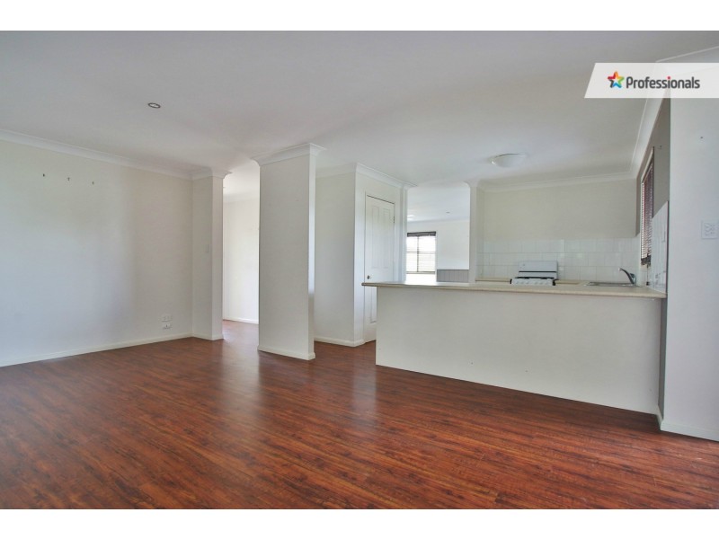 11 Spring Street, Jimboomba QLD 4280