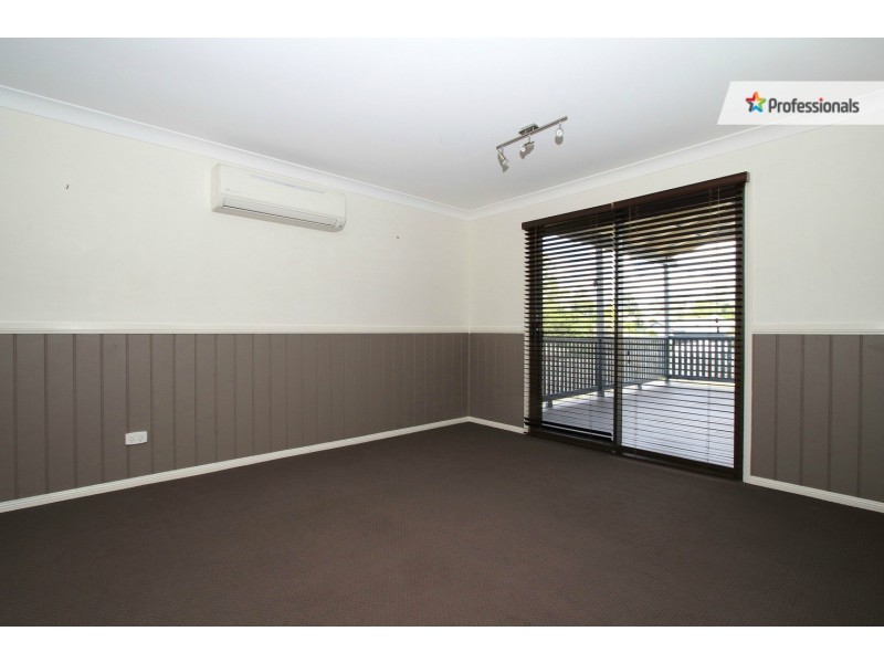 11 Spring Street, Jimboomba QLD 4280