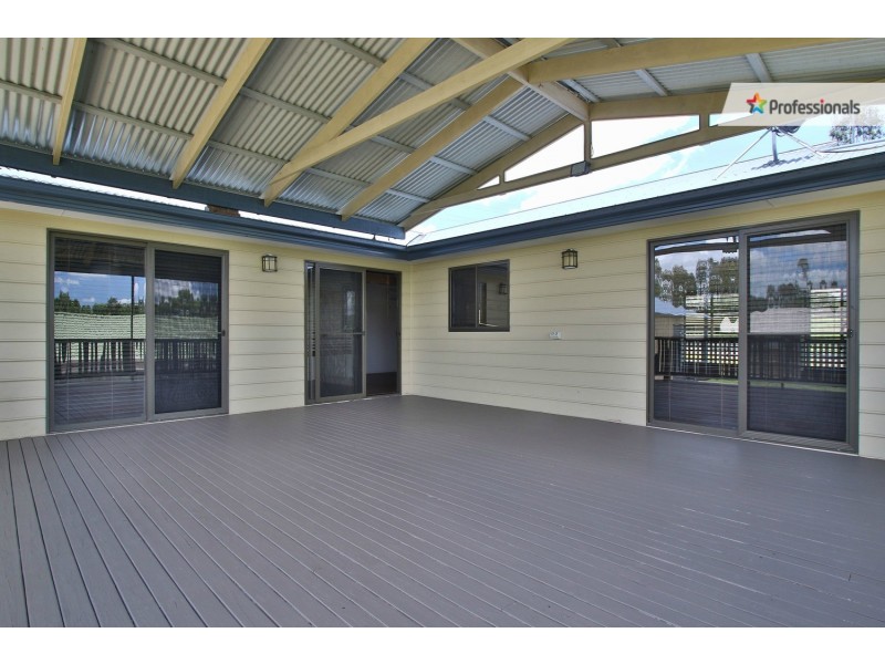 11 Spring Street, Jimboomba QLD 4280