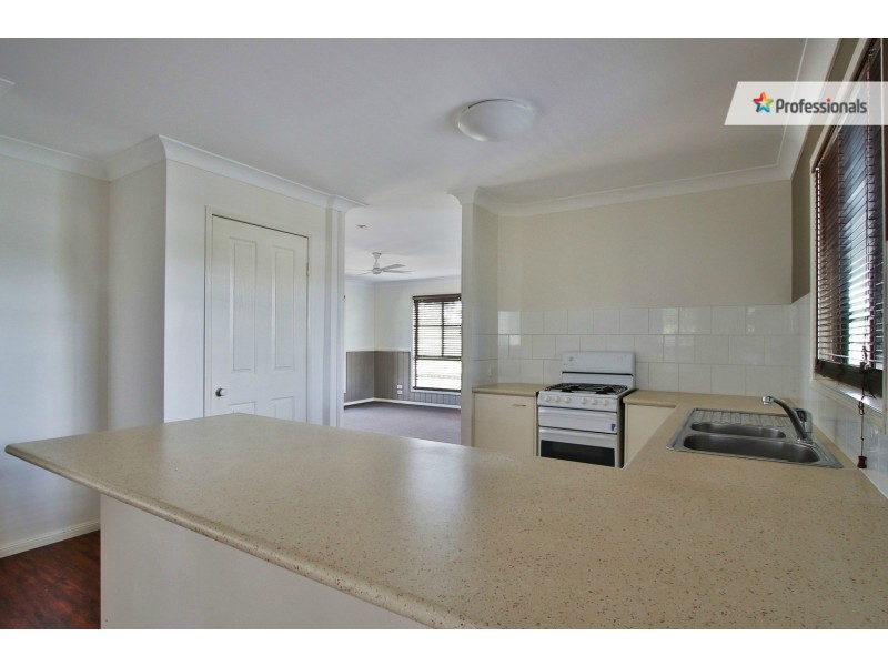 11 Spring Street, Jimboomba QLD 4280
