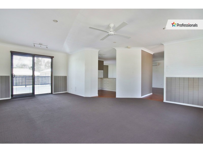 11 Spring Street, Jimboomba QLD 4280