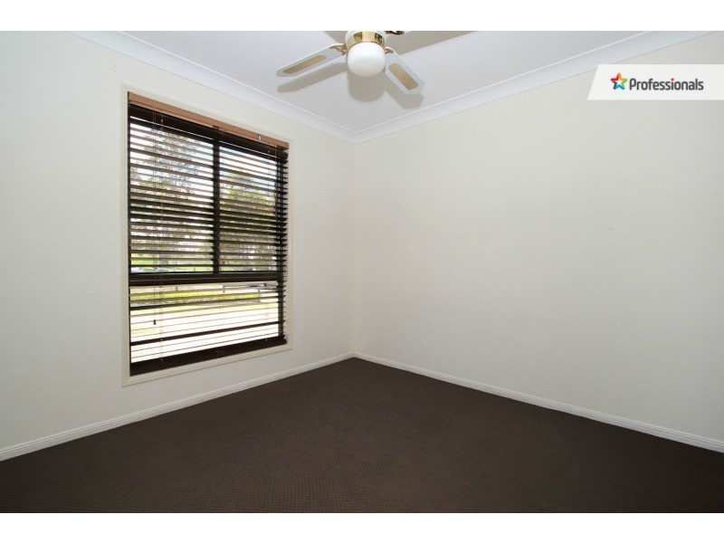 11 Spring Street, Jimboomba QLD 4280