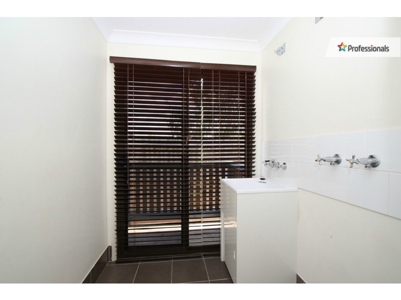 11 Spring Street, Jimboomba QLD 4280