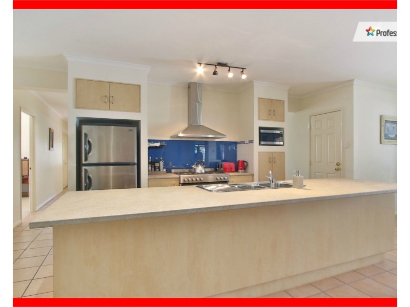 11 Satinash Close, New Beith QLD 4124
