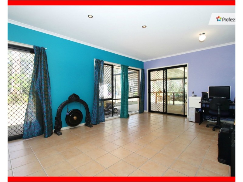11 Satinash Close, New Beith QLD 4124